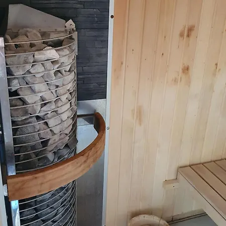Azur 148 - Pool & Spa Beach Apartmán Mamaia