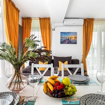 Azur 148 - Pool & Spa Beach Apartmán Mamaia