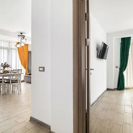 Azur 148 - Pool & Spa Beach Apartmán Mamaia