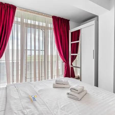 Azur 148 - Pool & Spa Beach Apartmán