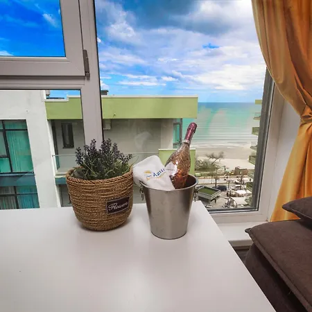 Azur 148 - Pool & Spa Beach Mamaia